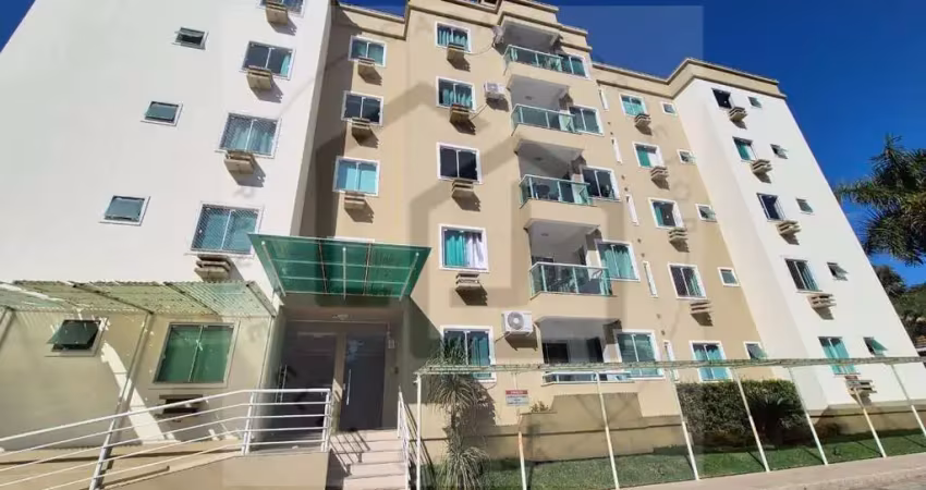 Apartamento com 2 dormitórios, churrasqueira e vaga coberta