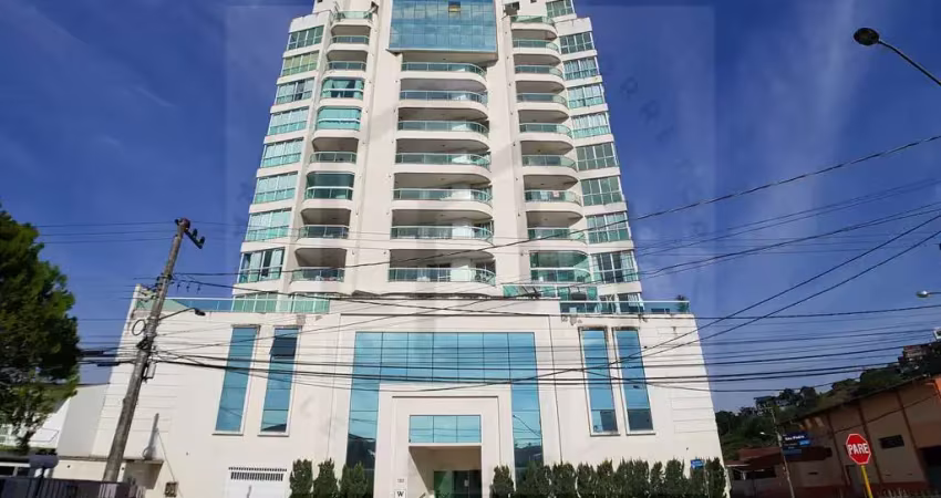 Apartamento com 2 suítes e sacada no centro de brusque