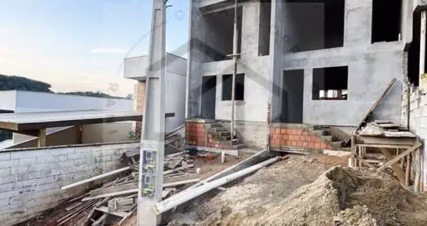 Casa geminada com dois dormitórios – conforto e praticidade!