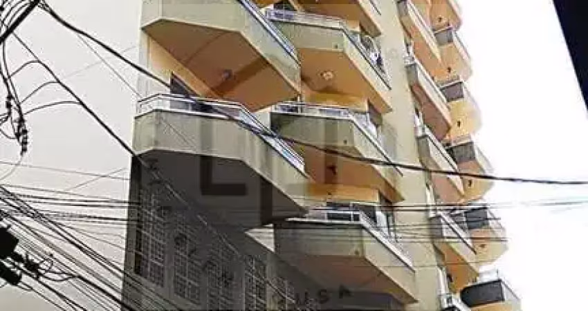 Apartamento com três dormitórios sendo uma suíte no centro de brusque