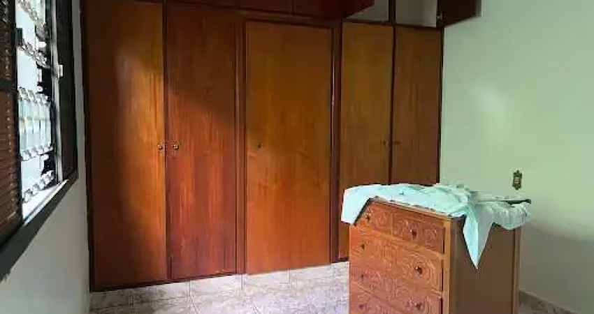 Casa a venda no planalto verde com 2 dormitórios sendo 1 suite