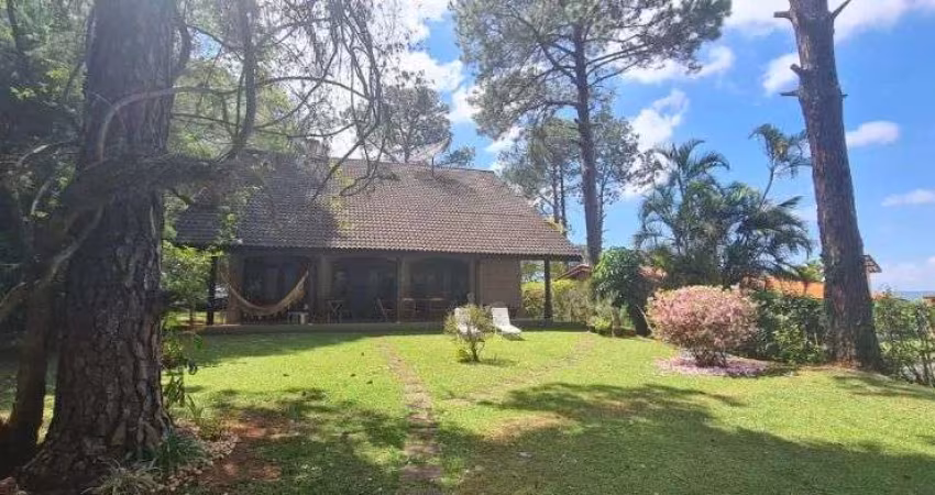 Imóvel para aluguel possui 300 metros quadrados com 5 quartos em Pinheiral I - Atibaia - SP