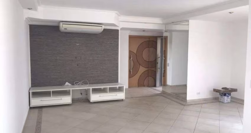 Casa a venda no Tamboré 4