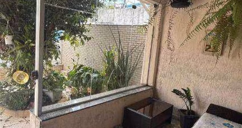 Casa com 6 dormitórios à venda, 210 m² por R$ 690.000,00 - Parque Fongaro - São Paulo/SP