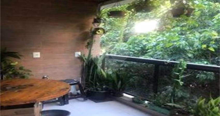 Apartamento com 3 quartos à venda em Tijuca - RJ