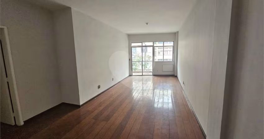 Apartamento com 3 quartos à venda em Tijuca - RJ