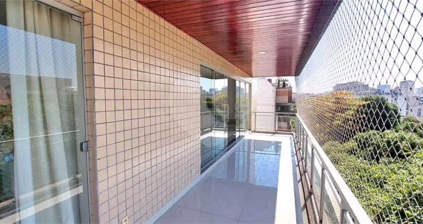 Apartamento com 3 quartos à venda em Tijuca - RJ