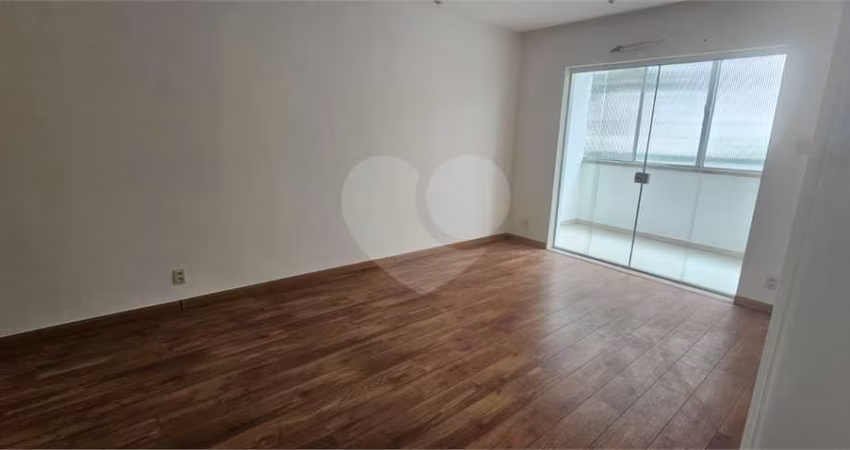 Apartamento com 2 quartos à venda em Maracanã - RJ