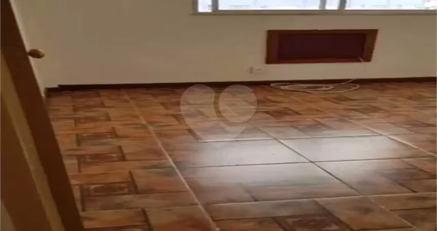 Apartamento com 1 quartos à venda em praça da bandeira - rj