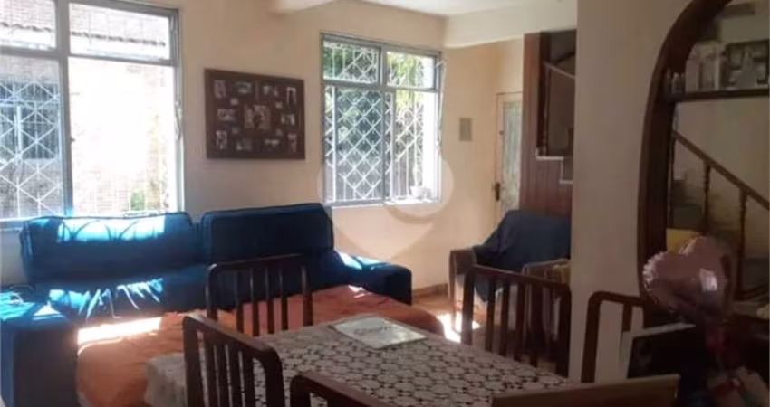Casa de vila com 4 quartos à venda em São Francisco Xavier - RJ