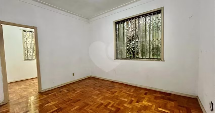 Apartamento com 2 quartos para locação em Tijuca - RJ