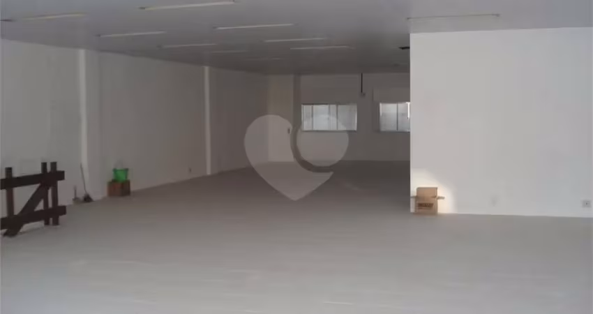 Prédio inteiro à venda ou para locação em saúde - rj