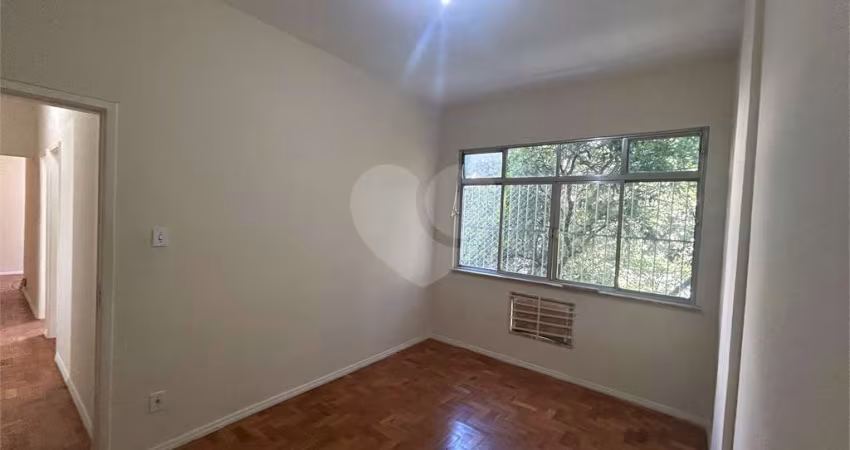 Apartamento com 3 quartos à venda em Tijuca - RJ