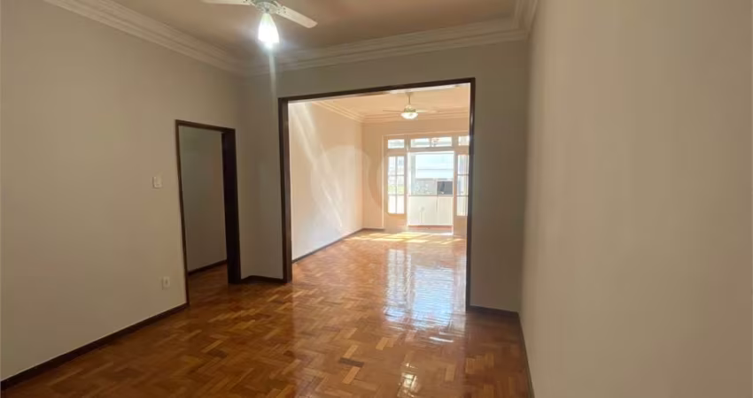 Apartamento com 3 quartos à venda ou para locação em Tijuca - RJ