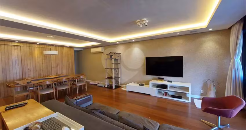 Apartamento com 4 quartos à venda ou para locação em Tijuca - RJ