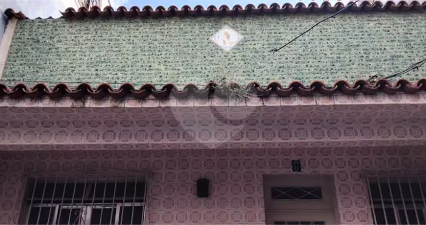 Casa de vila com 2 quartos à venda em vila isabel - rj