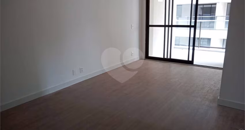 Apartamento com 3 quartos à venda em Praça Da Bandeira - RJ