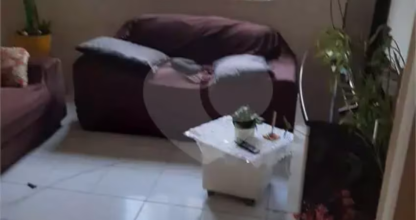 Casa de vila com 3 quartos à venda em praça da bandeira - rj