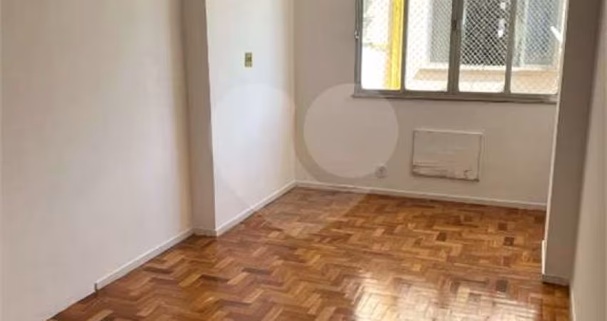 Apartamento com 2 quartos à venda em Grajaú - RJ