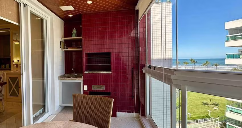 Apartamento Pé na Areia com 3 Dormitórios à Venda na Riviera de São Lourenço.