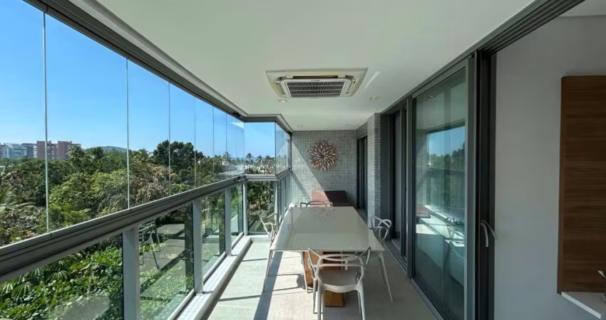 Aluguel Anual no Condomínio San Sebastian! Lindo Apartamento Pé na Areia na Riviera De São Lourenço.