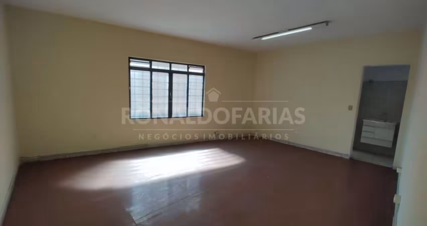 Sala comercial para locação  com 26m² na região de Interlagos.
