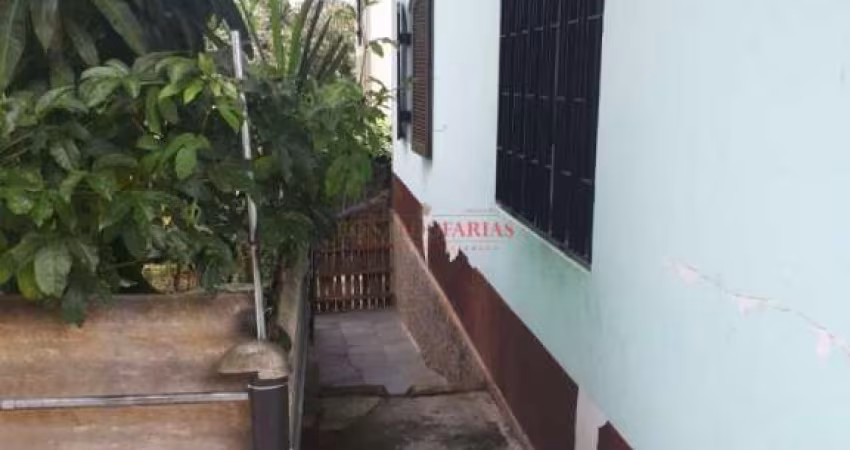 Casa Térrea 3 Dormitórios 3 Vagas à Venda em Jardim Lucélia Grajaú
