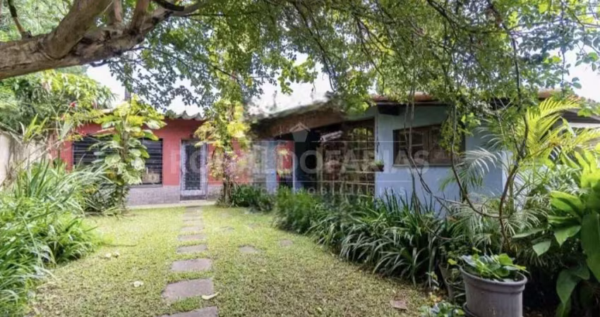 Casa a venda ou locação no bairro de interlagos com 4 dormitórios e 4 vagas com edícula