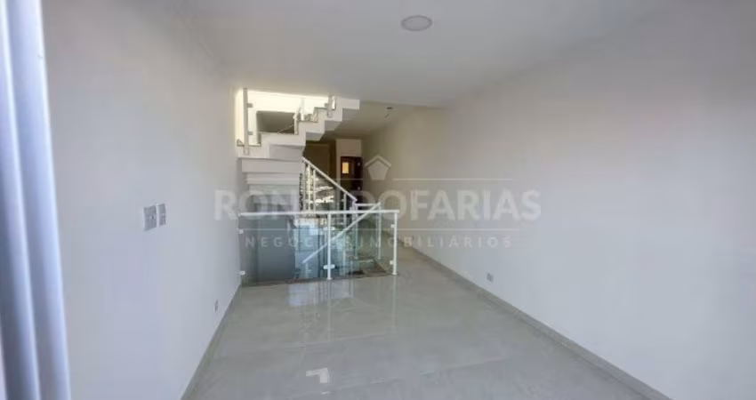 Venda - Sobrado novo - 3 dormitórios 1 suite - 110 m² - Campo Grande!