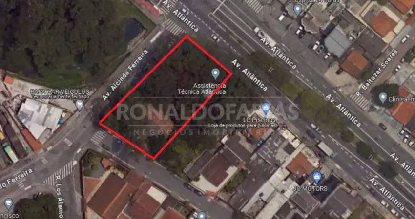 Terreno de 1.400m² na av. atlântica, imóvel de esquina com parte já alugada.