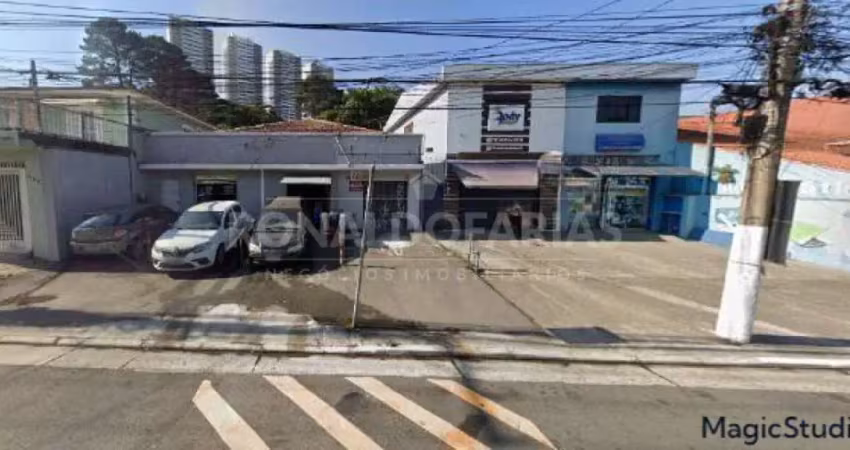 Predio comercial a Venda com 3 lojas e uma casa no fundo Regao da Cidade Dutra