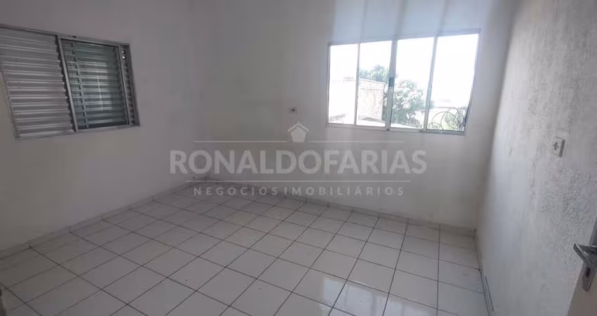 Casa para Renda a Venda  com varios dormitorios na Regiao  de interlagos