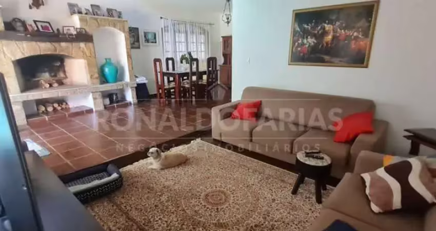 Sobrado a venda com 3 dormitórios e 4 vagas região de interlagos próximo ao  colegio  humboldt