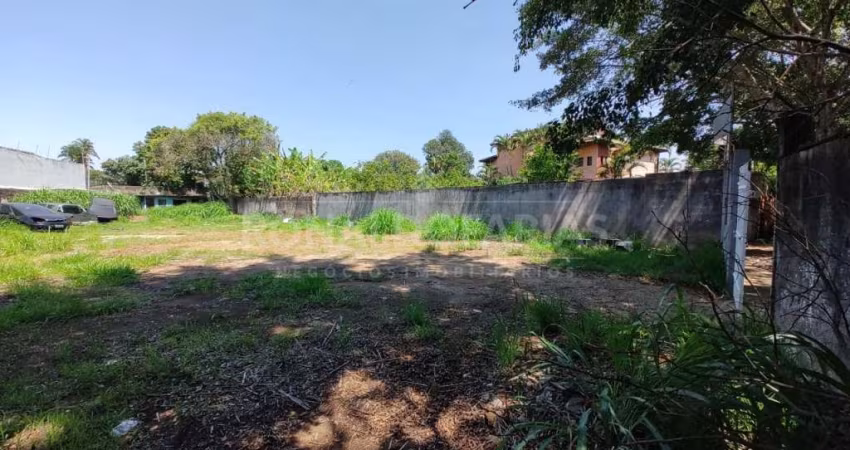 Terreno para locação com 800m² na região de Interlagos.