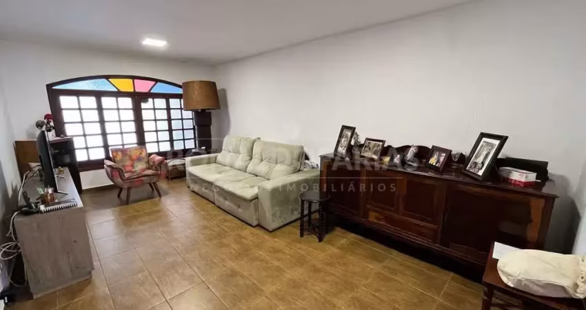 Sobrado à venda com 3 dormitórios na região de santo amaro.