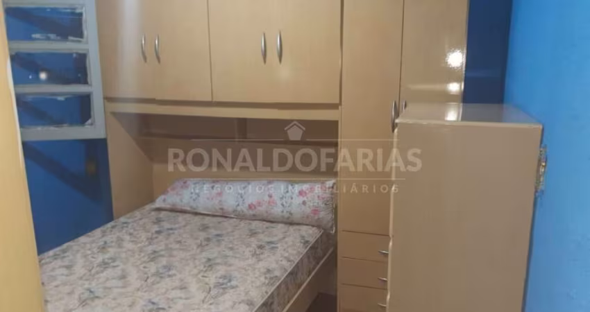 Sobrado geminado à venda com 3 domitórios e 1 vaga na região do Grajaú.