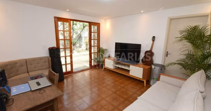 CASA A VENDA NO JARDIM SÃO BERNANDO 3 DORMITORIOS 4 VAGAS TODA REFORMADA