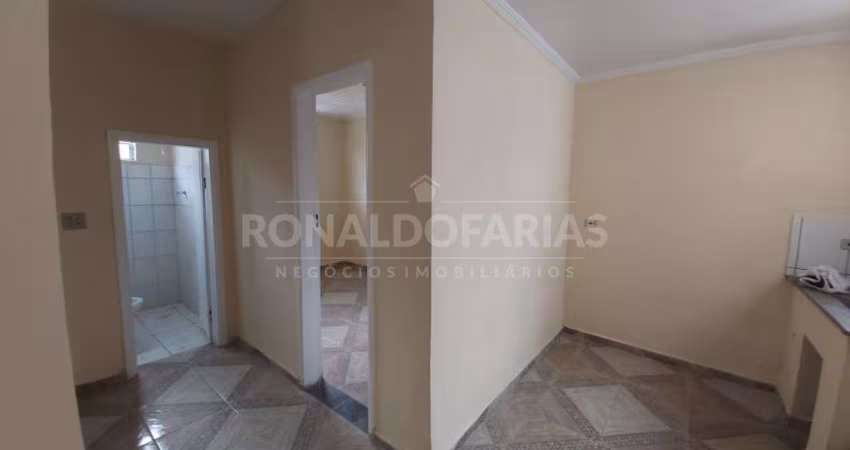 Casa para Locação em Condominio Vila Friburgo com 1 dormitório , sala, cozinha e banheiro