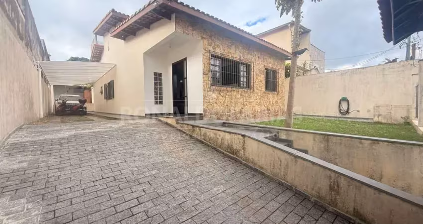 Casa térrea a venda em interlagos com 3 dormitórios 1 suíte 4 vagas de garagem