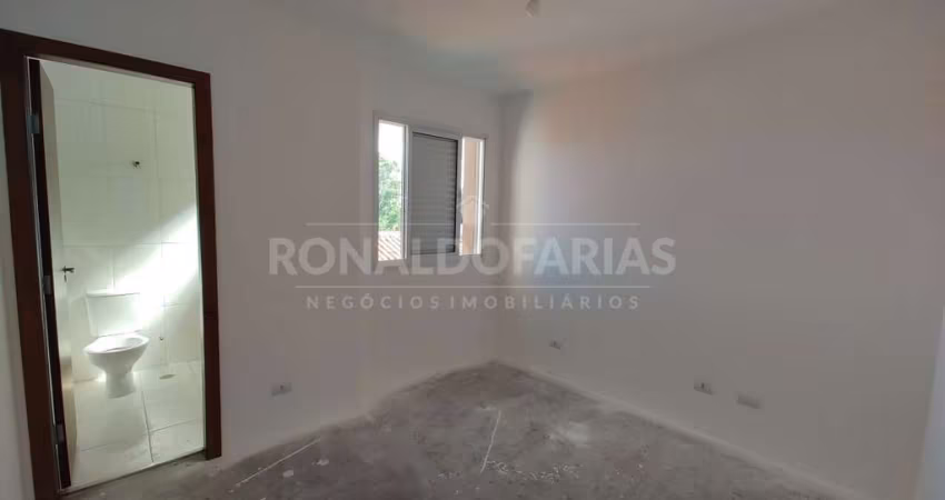 Sobrado a venda em condominio fechado com 02 suites na regiao de Interlagos.