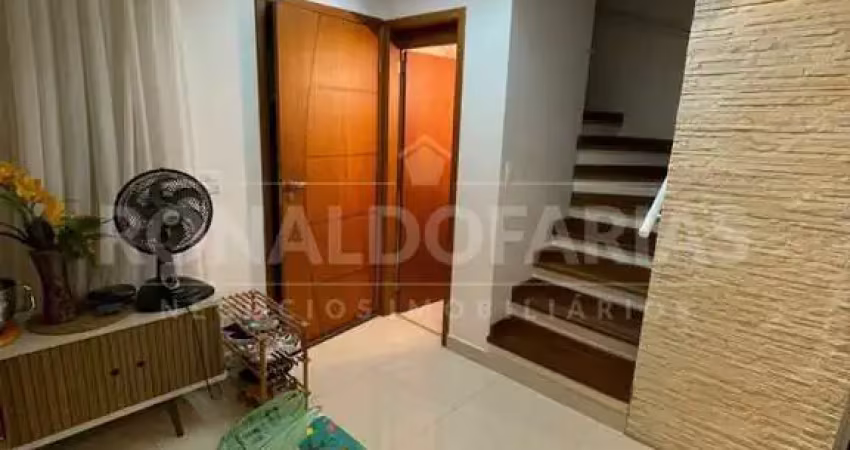 Sobrado Em Condominio para Venda Zike Tuma com 3 quartos e 2 vagas