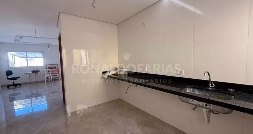 Sobrado à Venda com 2 dormitórios 2 Suítes e 2 Vagas em Jardim Régis