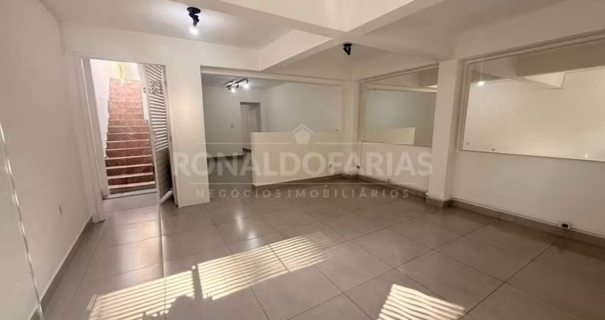 Casa Comercial a Venda com 3 Salas Comerciais e 100m²  em Jordanópolis