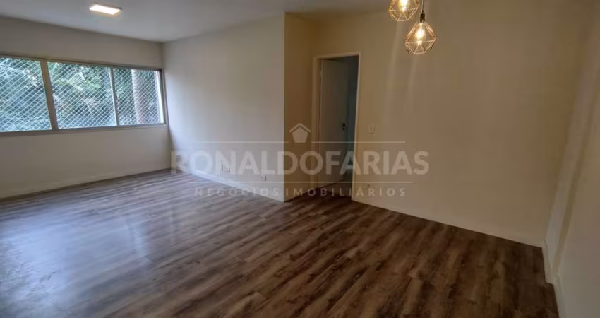 Apartamento a venda com 03 dormitorios sendo 01 suite na regiao do Jardim Marajoara