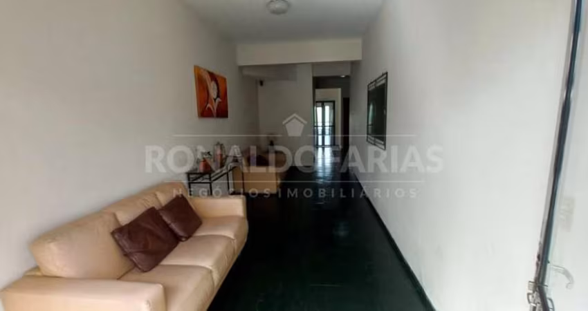 Apartmento  venda sendo dois dormitorios duas salas , sacada