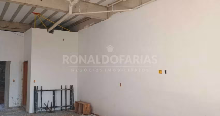 SALA COMERCIAL NA CIDADE DUTRA COM 92 METROS EM OTIMA LOCALIZAÇÃO