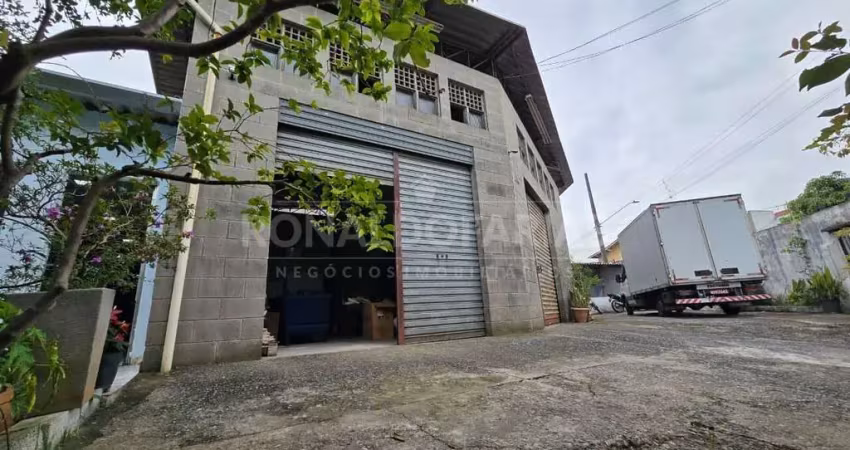 Galpão comercial 300 m² a venda em interlagos próximo ao autódromo