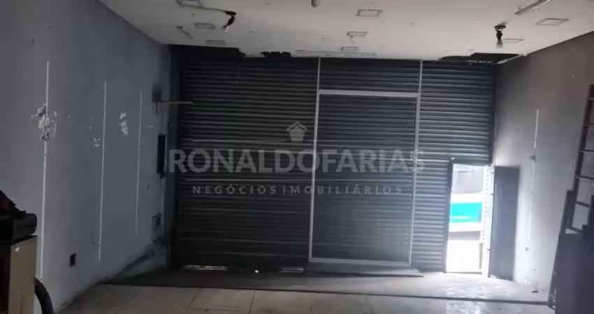 Prédio Comercial a Venda, na Belmira Marin localizado no início da avenida