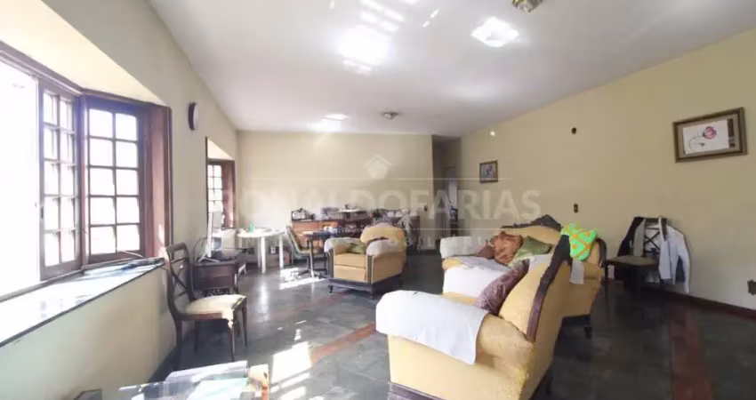 Casa à venda no bolsão residencial de interlagos com 4 dormitórios 2 suítes e 4 vagas de garagem