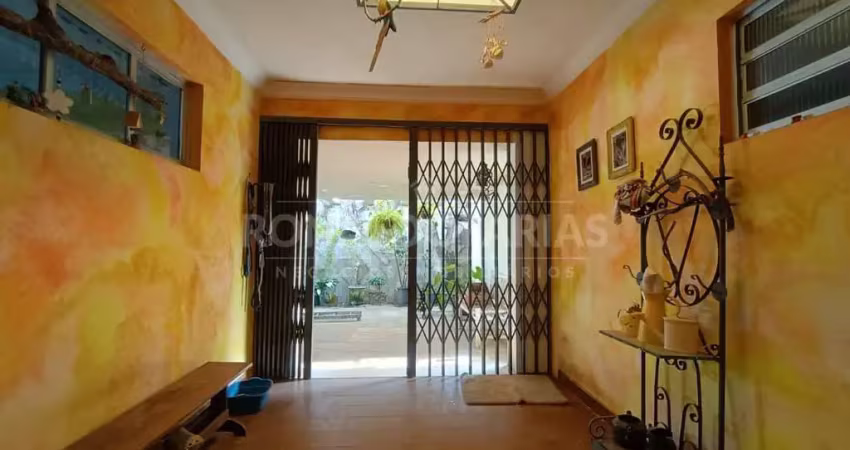 Casa a venda em interlagos com 3 dormitorios suites e 3 vagas de garagem